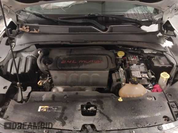 2019 Jeep Compass Limited with VIN 3C4NJCCB1KT662905, listed as a IAAI auction lot 41572268 with 105,377 mi miles. Bid and sale history available at carsss.com. Image 10.