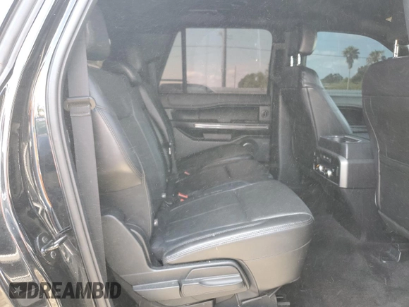 2018 Ford Expedition Max XLT z VIN 1FMJK1JT6JEA42511, wystawiony jako Copart lot #55395305 z przebiegiem 106 907 mil mil oraz Szkoda całkowita • Salvage title. Historia ofert i sprzedaży dostępna na DreamBid. Obrazek 11.