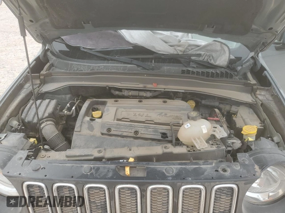 2018 Jeep Renegade Latitude with VIN ZACCJABH4JPH33439, listed as a Copart auction lot 48792455 with 37,992 mi miles and Salvage title. Bid and sale history available at DreamBid. Image 12.
