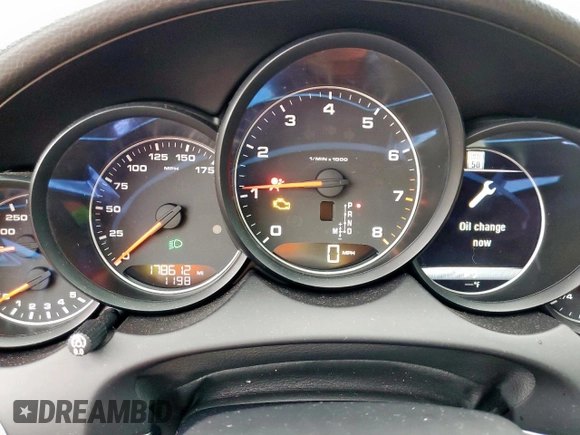 2016 Porsche Cayenne z VIN WP1AA2A26GKA13863, wystawiony jako Copart lot #55081365 z przebiegiem 178 612 mil mil oraz Szkoda całkowita • Salvage title. Historia ofert i sprzedaży dostępna na DreamBid. Obrazek 9.