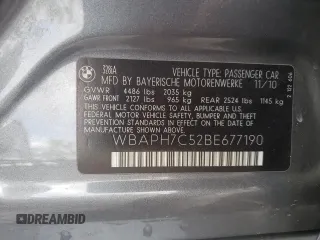 2011 BMW 3 Series 328i z VIN WBAPH7C52BE677190, wystawiony jako Copart lot #55494325 z przebiegiem 89 217 mil mil oraz Szkoda całkowita • Salvage title. Historia ofert i sprzedaży dostępna na DreamBid. Obrazek 12.