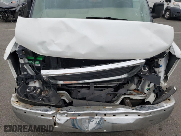 2011 GMC Savana z VIN 1GTS7AF43B1144482, wystawiony jako Copart lot #57389205 z przebiegiem 140 013 mil mil oraz Szkoda całkowita • Salvage title. Historia ofert i sprzedaży dostępna na DreamBid. Obrazek 12.