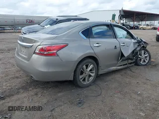 2015 Nissan Altima S with VIN 1N4AL3AP0FC428527, listed as a IAAI auction lot 41469869 with 181,961 mi miles and . Bid and sale history available at DreamBid. Image 4.