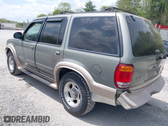 2000 Ford Explorer Eddie Bauer z VIN 1FMDU74E2YUA00568, wystawiony jako IAAI lot #42176409 z przebiegiem 150 479 mil mil oraz . Historia ofert i sprzedaży dostępna na DreamBid. Obrazek 3.