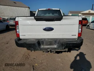 2019 Ford F-250 XL with VIN 1FTBF2A68KEG63053, listed as a Copart auction lot 61022255 with Not provided miles and Salvage title. Bid and sale history available at DreamBid. Image 6.