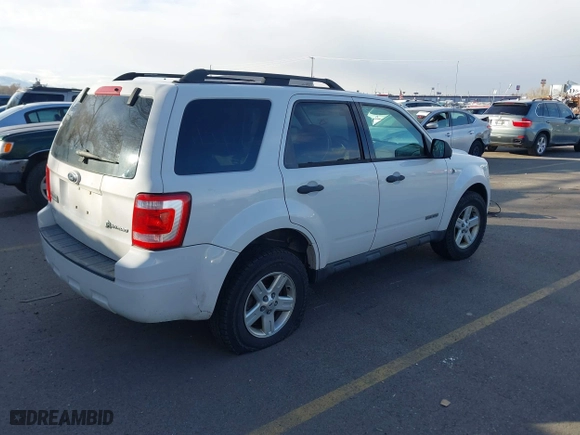 2008 Ford Escape Hybrid with VIN 1FMCU59H58KD75563, listed as a IAAI auction lot 41939067 with 127,609 mi miles. Bid and sale history available at carsss.com. Image 4.