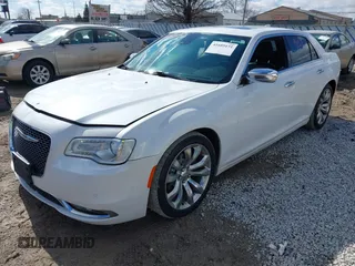 2016 Chrysler 300 with VIN 2C3CCAET1GH165675, listed as a IAAI auction lot 41689151 with 195,094 mi miles. Bid and sale history available at carsss.com. Image 2.