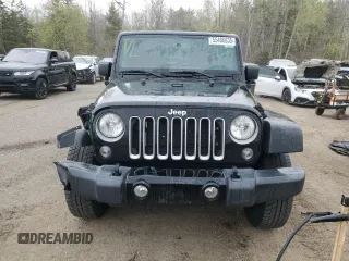 2018 Jeep Wrangler Sahara z VIN 1C4AJWBG0JL903053, wystawiony jako Copart lot #55486835 z przebiegiem 136 516 mil mil oraz Czysty tytuł • Clean title. Historia ofert i sprzedaży dostępna na DreamBid. Obrazek 5.