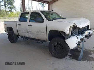 2008 Chevrolet Silverado 1500 LTZ with VIN 3GCEK13338G307620, listed as a IAAI auction lot 42117372 with 171,064 mi miles. Bid and sale history available at carsss.com. Image 1.