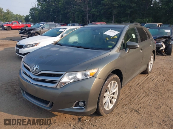 2013 Toyota Venza LE with VIN 4T3BA3BB4DU045501, listed as a IAAI auction lot 40117866 with 184,089 mi miles. Bid and sale history available at carsss.com. Image 2.