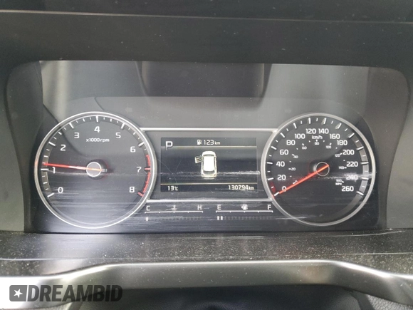 2021 Kia Sorento X-Line z VIN 5XYRGDLF8MG038912, wystawiony jako Copart lot #46582275 z przebiegiem 130 794 mil mil oraz Szkoda całkowita • Salvage title. Historia ofert i sprzedaży dostępna na DreamBid. Obrazek 9.