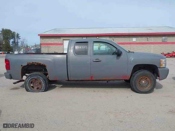 2010 Chevrolet Silverado 1500 LT with VIN 1GCSKSE34AZ149056, listed as a IAAI auction lot 41940819 with 254,707 mi miles. Bid and sale history available at carsss.com. Image 13.