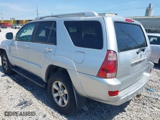 2004 Toyota 4Runner SR5 with VIN JTEBU14R448015129, listed as a IAAI auction lot 42040611 with 243,818 mi miles. Bid and sale history available at carsss.com. Image 3.