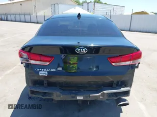 2017 Kia Optima LX z VIN 5XXGT4L39HG126838, wystawiony jako IAAI lot #42487934 z przebiegiem 108 905 mil mil oraz . Historia ofert i sprzedaży dostępna na DreamBid. Obrazek 17.