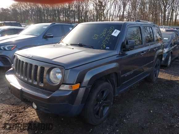 2016 Jeep Patriot Latitude with VIN 1C4NJRFB9GD627671, listed as a IAAI auction lot 41858695 with 999,999 mi miles. Bid and sale history available at carsss.com. Image 6.
