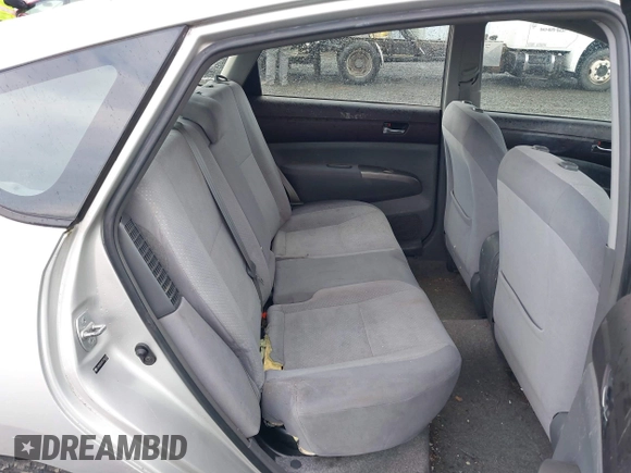 2005 Toyota Prius with VIN JTDKB22UX53105763, listed as a IAAI auction lot 40792034 with 188,889 mi miles. Bid and sale history available at carsss.com. Image 8.
