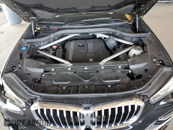 2020 BMW X5 xDrive40i with VIN 5UXCR6C01L9C81731, listed as a Copart auction lot 61017435 with 51,190 mi miles and Salvage title. Bid and sale history available at DreamBid. Image 12.