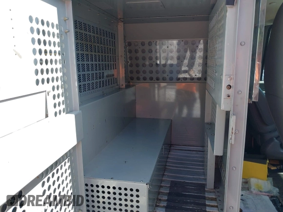 2017 Chevrolet Express Cargo с VIN 1GCZGHFF3H1244597, выставлен на аукционе IAAI как лот 42318882 с пробегом 220 604 миль миль и . История ставок и продаж доступна на DreamBid. Изображение 8.