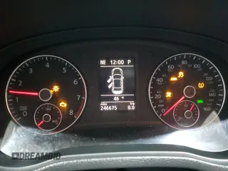 2012 Volkswagen Passat SE z VIN 1VWBP7A32CC075739, wystawiony jako Copart lot #51462155 z przebiegiem 246 675 mil mil oraz Czysty tytuł • Clean title. Historia ofert i sprzedaży dostępna na DreamBid. Obrazek 9.