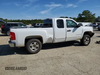 2008 Chevrolet Silverado 1500 1LT with VIN 1GCEC19J68Z317402, listed as a Copart auction lot 49586835 with Not Provided miles and Salvage Title. Bid and sale history available at DreamBid. Image 3.