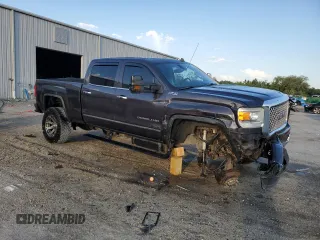 2015 GMC Sierra 2500HD Denali z VIN 1GT120E82FF136326, wystawiony jako Copart lot #55306345 z przebiegiem 181 532 mil mil oraz Szkoda całkowita • Salvage title. Historia ofert i sprzedaży dostępna na DreamBid. Obrazek 4.