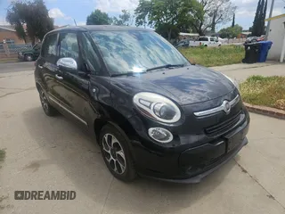 2014 FIAT 500L Lounge z VIN ZFBCFACH9EZ004878, wystawiony jako Copart lot #57168635 z przebiegiem 56 879 mil mil oraz Tytuł czysty. Historia ofert i sprzedaży dostępna na DreamBid. Obrazek 1.