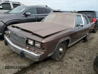 1989 Ford Crown Victoria z VIN 2FABP74F0KX102968, wystawiony jako Copart lot #55122025 z przebiegiem 6413 mil mil oraz Tytuł czysty. Historia ofert i sprzedaży dostępna na DreamBid. Obrazek 1.