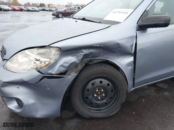 2007 Toyota Matrix STD with VIN 2T1KR32E17C646933, listed as a IAAI auction lot 40791935 with 167,216 mi miles. Bid and sale history available at carsss.com. Image 6.