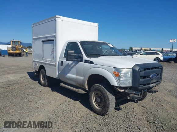 2012 Ford Super Duty F-250 SRW XL with VIN 1FDBF2B62CEB18607, listed as a IAAI auction lot 41995836 with 597,268 mi miles. Bid and sale history available at carsss.com. Image 1.
