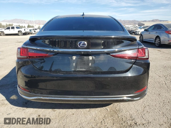 2020 Lexus ES 300h z VIN 58AD21B17LU008458, wystawiony jako Copart lot #46188955 z przebiegiem 44 121 mil mil oraz Szkoda całkowita • Salvage title. Historia ofert i sprzedaży dostępna na DreamBid. Obrazek 6.