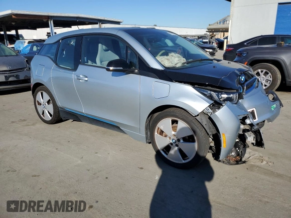 2015 BMW i3 z VIN WBY1Z4C59FV504646, wystawiony jako Copart lot #41895035 z przebiegiem 57 946 mil mil oraz Czysty tytuł • Clean title. Historia ofert i sprzedaży dostępna na DreamBid. Obrazek 4.