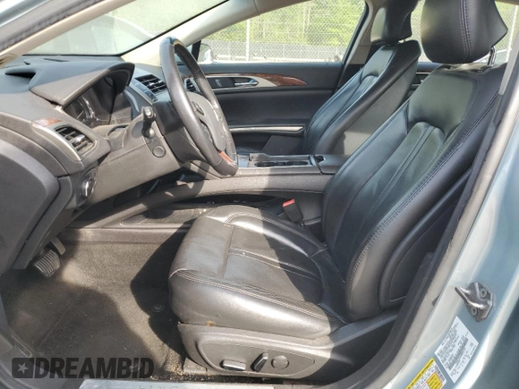 2013 Lincoln MKZ Hybrid z VIN 3LN6L2LU4DR821759, wystawiony jako Copart lot #54451425 z przebiegiem Nie podano mil oraz Czysty tytuł • Clean title. Historia ofert i sprzedaży dostępna na DreamBid. Obrazek 7.