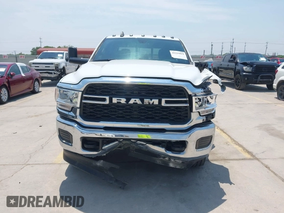 2022 Ram 2500 Tradesman with VIN 3C6UR5CJ2NG372068, listed as a IAAI auction lot 42255819 with 19,803 mi miles and . Bid and sale history available at DreamBid. Image 12.