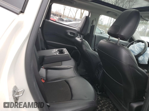 2020 Jeep Compass Latitude с VIN 3C4NJDBB0LT258454, выставлен на аукционе Copart как лот 53504695 с пробегом 54 070 миль миль и Списание • Salvage title. История ставок и продаж доступна на DreamBid. Изображение 10.