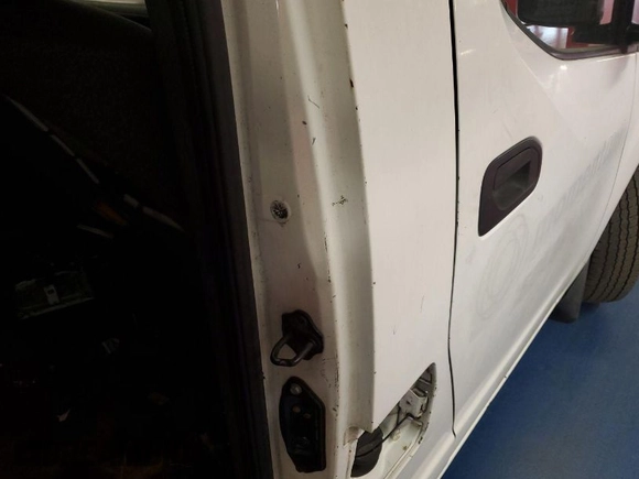 2016 Nissan NV200 S z VIN 3N6CM0KN5GK701014, wystawiony jako IAAI lot #42025949 z przebiegiem 185 381 mil mil oraz . Historia ofert i sprzedaży dostępna na DreamBid. Obrazek 1.