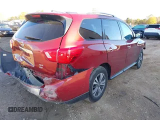 2017 Nissan Pathfinder SV with VIN 5N1DR2MM2HC653564, listed as a IAAI auction lot 40939356 with 176,168 mi miles. Bid and sale history available at carsss.com. Image 4.