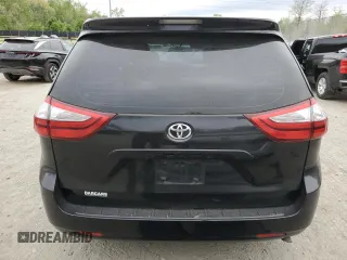2017 Toyota Sienna L z VIN 5TDZZ3DC1HS786239, wystawiony jako Copart lot #53664265 z przebiegiem Nie podano mil oraz Szkoda całkowita • Salvage title. Historia ofert i sprzedaży dostępna na DreamBid. Obrazek 6.