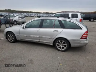 2005 Mercedes-Benz C 240 z VIN WDBRH81J35F622651, wystawiony jako Copart lot #86142504 z przebiegiem 90 563 mil mil oraz Tytuł czysty. Historia ofert i sprzedaży dostępna na DreamBid. Obrazek 2.