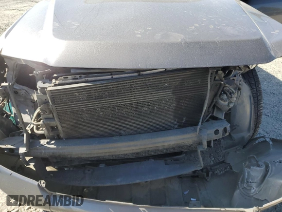 2011 Ford Escape XLT z VIN 1FMCU9DG7BKC39271, wystawiony jako Copart lot #55880445 z przebiegiem 202 072 mil mil oraz Szkoda całkowita • Salvage title. Historia ofert i sprzedaży dostępna na DreamBid. Obrazek 12.