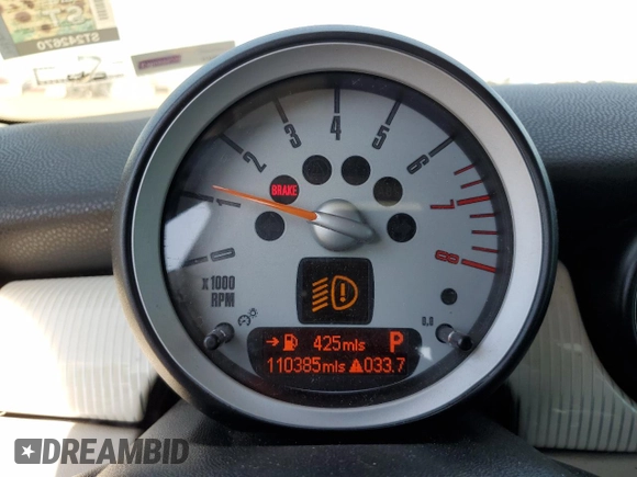 2010 MINI Hardtop S with VIN WMWMF7C53ATZ71927, listed as a Copart auction lot 60350125 with 110,385 mi miles and Clean title. Bid and sale history available at DreamBid. Image 9.