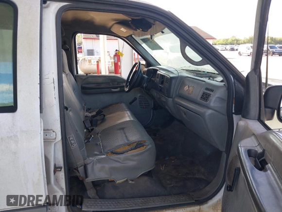 2002 Ford F-250 XL with VIN 1FTNW20L52ED26196, listed as a IAAI auction lot 42602169 with 176,720 mi miles and . Bid and sale history available at DreamBid. Image 5.