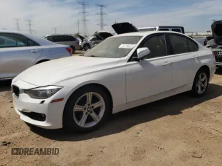 2013 BMW 3 Series 328i xDrive z VIN WBA3B3C5XDF536289, wystawiony jako Copart lot #55786625 z przebiegiem 84 299 mil mil oraz Szkoda całkowita • Salvage title. Historia ofert i sprzedaży dostępna na DreamBid. Obrazek 1.