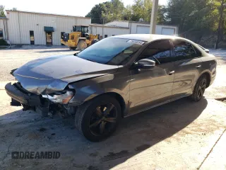 2014 Volkswagen Passat SE z VIN 1VWBP7A35EC004425, wystawiony jako Copart lot #75839254 z przebiegiem 185 176 mil mil oraz Szkoda całkowita • Salvage title. Historia ofert i sprzedaży dostępna na DreamBid. Obrazek 1.