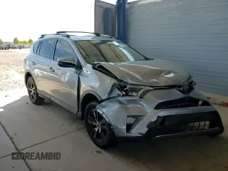 2018 Toyota RAV4 XLE z VIN JTMWFREV5JD119660, wystawiony jako Copart lot #54597425 z przebiegiem 46 379 mil mil oraz Szkoda całkowita • Salvage title. Historia ofert i sprzedaży dostępna na DreamBid. Obrazek 13.