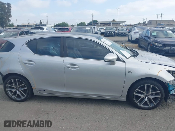 2015 Lexus CT 200h с VIN JTHKD5BH5F2236734, выставлен на аукционе IAAI как лот 42127956 с пробегом 89 811 миль миль и . История ставок и продаж доступна на DreamBid. Изображение 13.