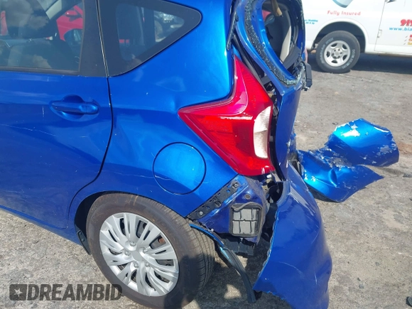 2017 Nissan Note SV z VIN 3N1CE2CP0HL356937, wystawiony jako IAAI lot #42124706 z przebiegiem 107 114 mil mil oraz . Historia ofert i sprzedaży dostępna na DreamBid. Obrazek 14.