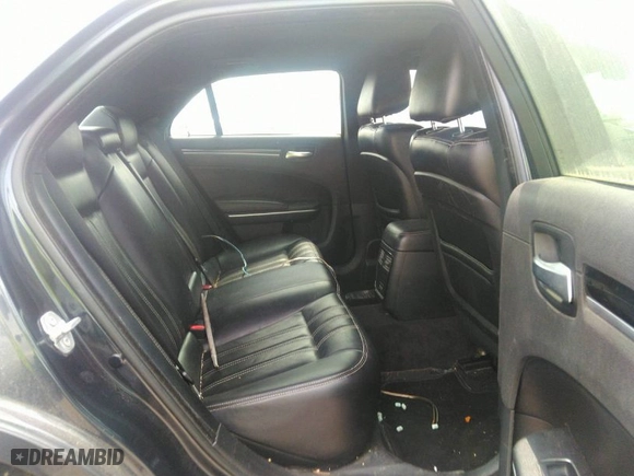 2019 Chrysler 300 with VIN 2C3CCABG8KH515237, listed as a IAAI auction lot 41285931 with NaN miles. Bid and sale history available at carsss.com. Image 8.