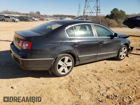2008 Volkswagen Passat Turbo z VIN WVWJK73C28P081938, wystawiony jako Copart lot #43255115 z przebiegiem 167 156 mil mil oraz Szkoda całkowita • Salvage title. Historia ofert i sprzedaży dostępna na DreamBid. Obrazek 3.