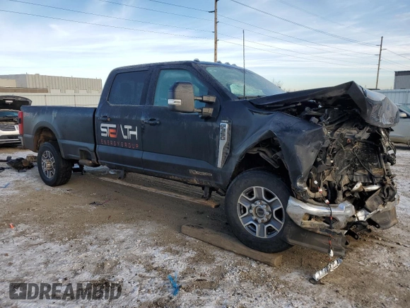 2023 Ford F-350 XL with VIN 1FT8W3BT5PED85644, listed as a Copart auction lot 82908884 with 39,807 mi miles and Salvage title. Bid and sale history available at DreamBid. Image 4.