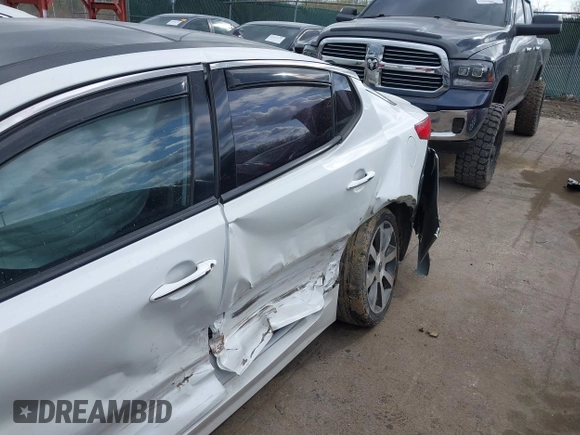 2012 Kia Optima SX with VIN 5XXGR4A6XCG079419, listed as a IAAI auction lot 41989957 with 159,794 mi miles and . Bid and sale history available at carsss.com. Image 6.
